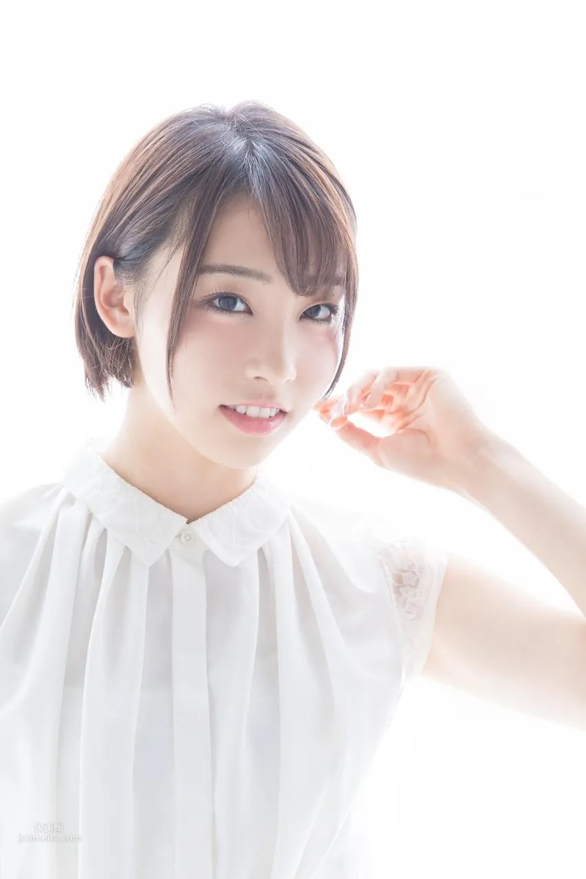 Nakada Hinako, HUSTLE PRESS 2017 Collection photo 9
