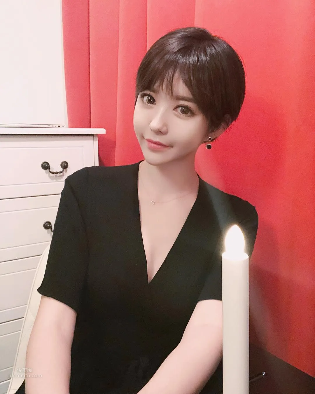 韓國短發美人崔疎曳私房照 12