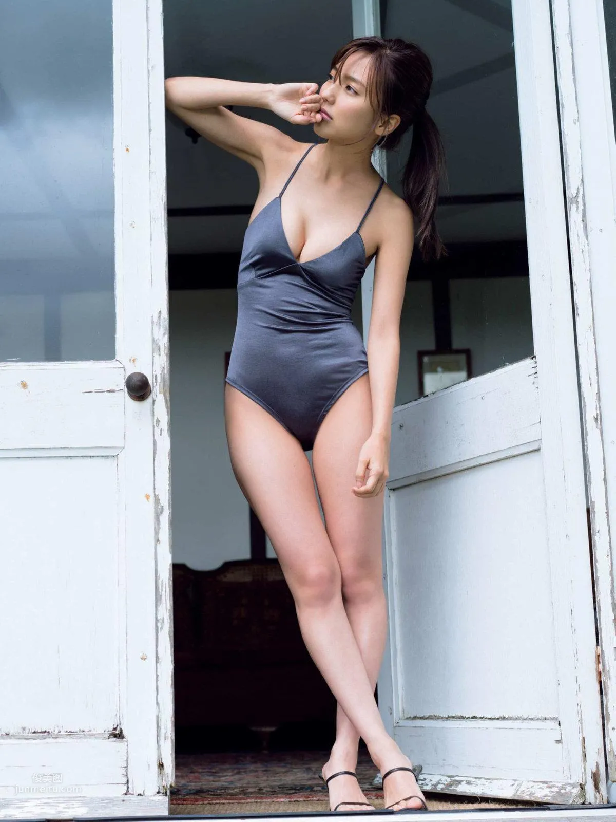Erina Mano, 2018 Japanese Magazine Photo Collection (Part 1) photo 25