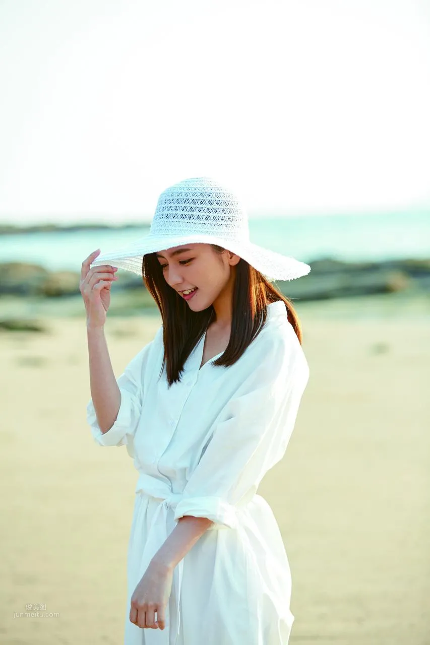 Erina Mano, 2018 Japanese Magazine Photo Collection (Part 1) photo 55
