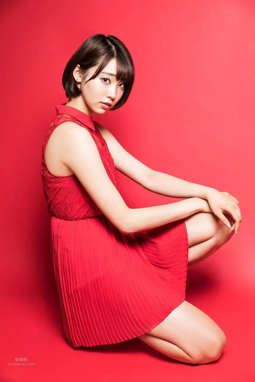 Nakada Hinako, HUSTLE PRESS 2017 Collection photo 30