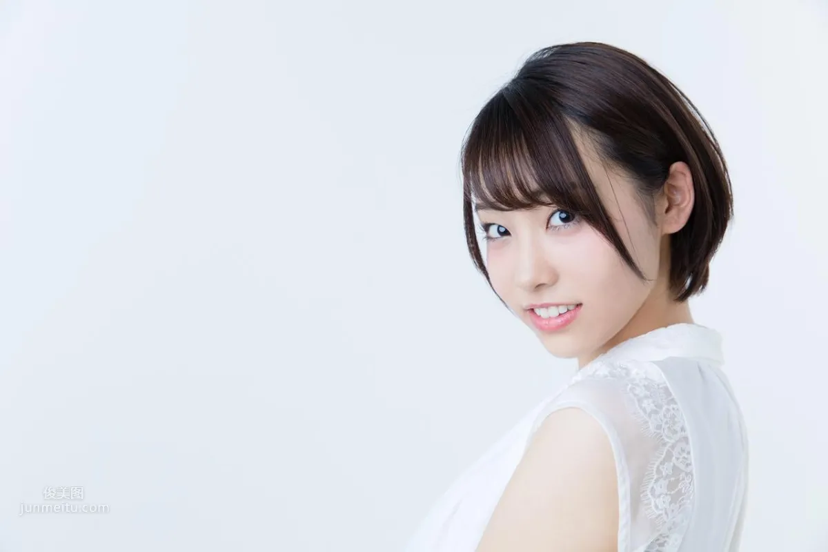 Nakada Hinako, HUSTLE PRESS 2017 Collection photo 10