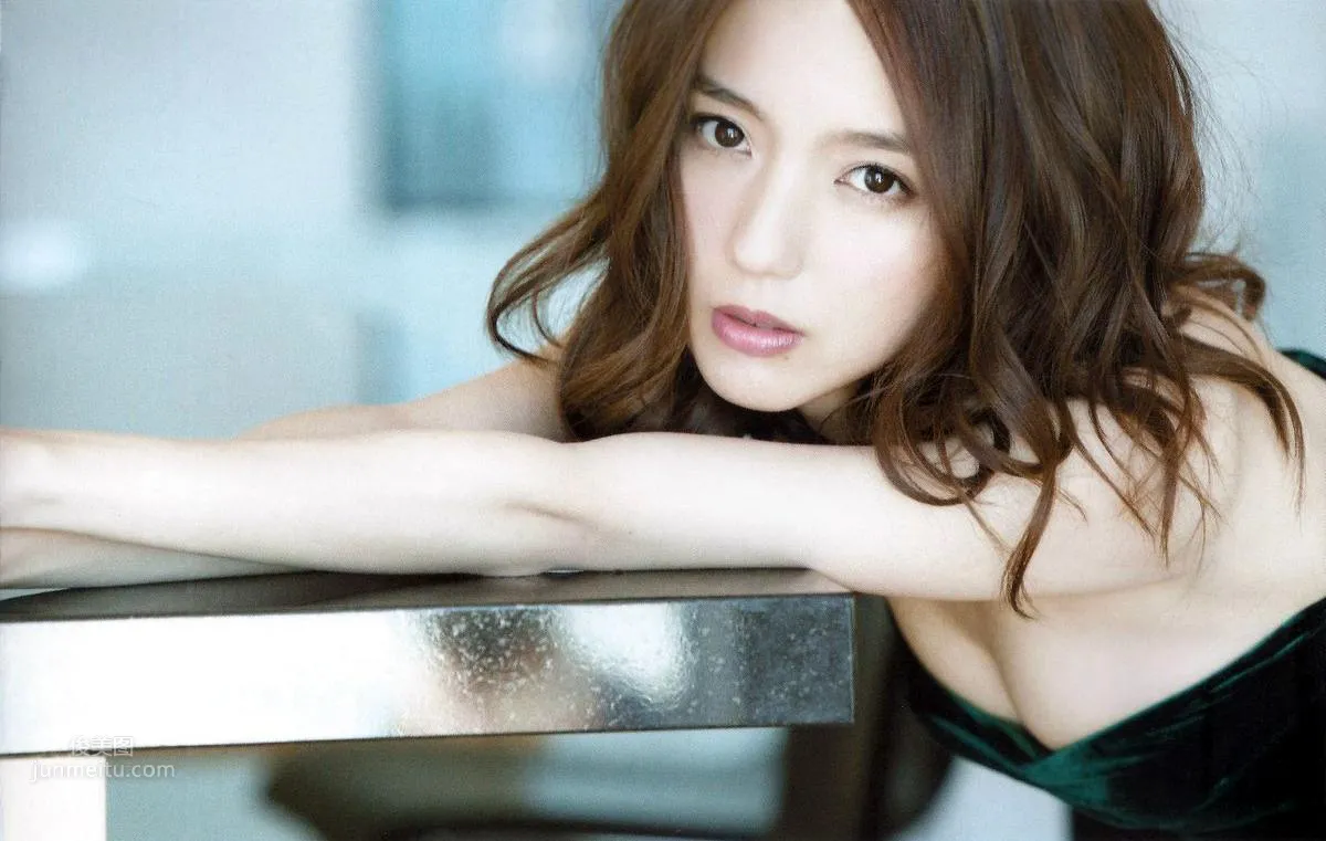 Erina Mano 2016-2017 Japanese Magazine Photo Collection photo 29