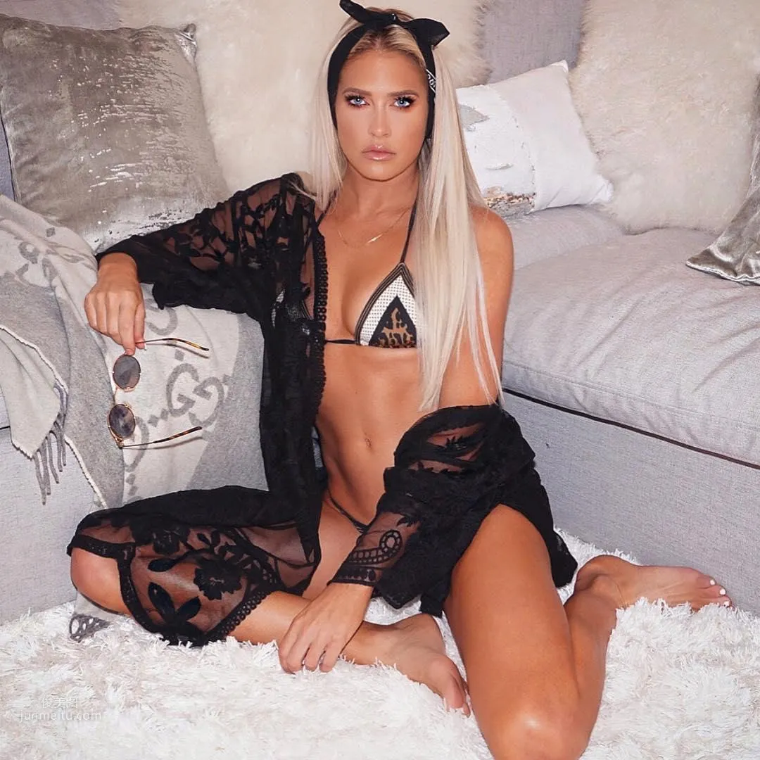 Kelly Kelly, Her Fierceness and Beauty Will Conquer You photo 35