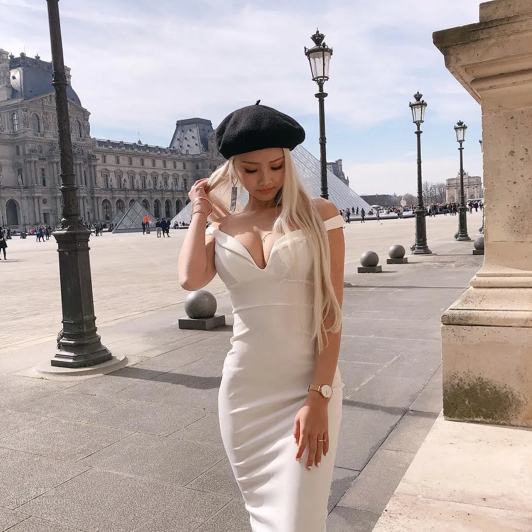 Vyvan Le: Photo Set 2024 photo 34