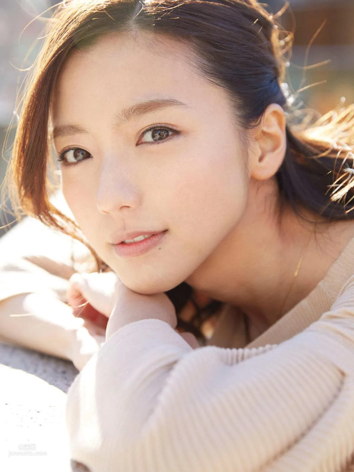 Erina Mano 2016-2017 Japanese Magazine Photo Collection photo 11