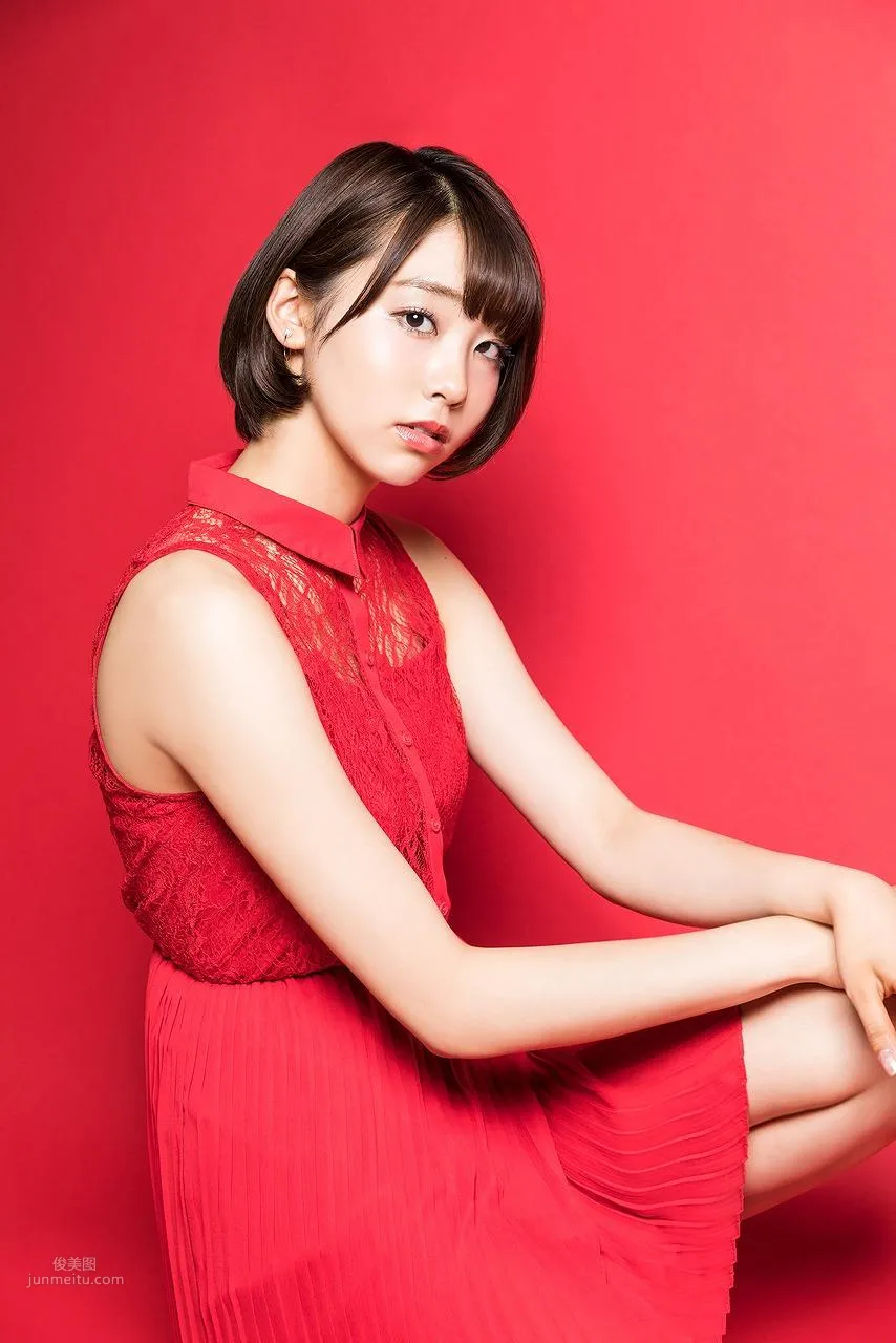 Nakada Hinako, HUSTLE PRESS 2017 Collection photo 31