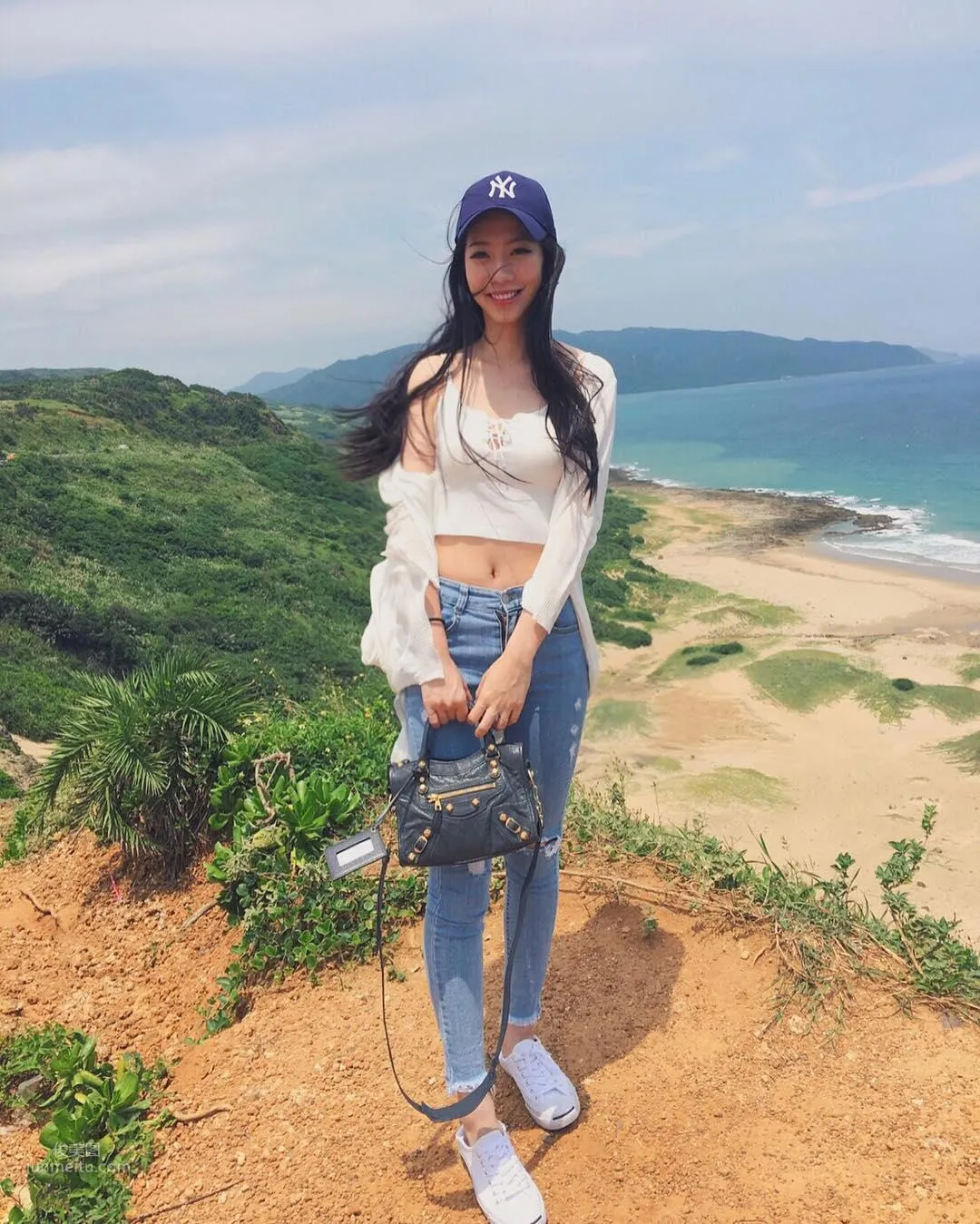 最美汽車接待員蔡芳婷 天使臉孔魔鬼身材誰能擋？ 5