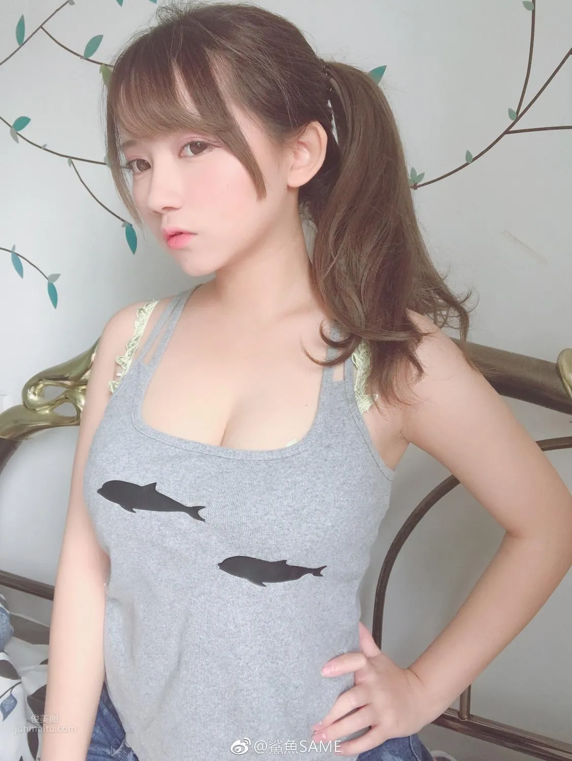 蘿莉女主播鯊魚SAME 原來是真正的童顔 17