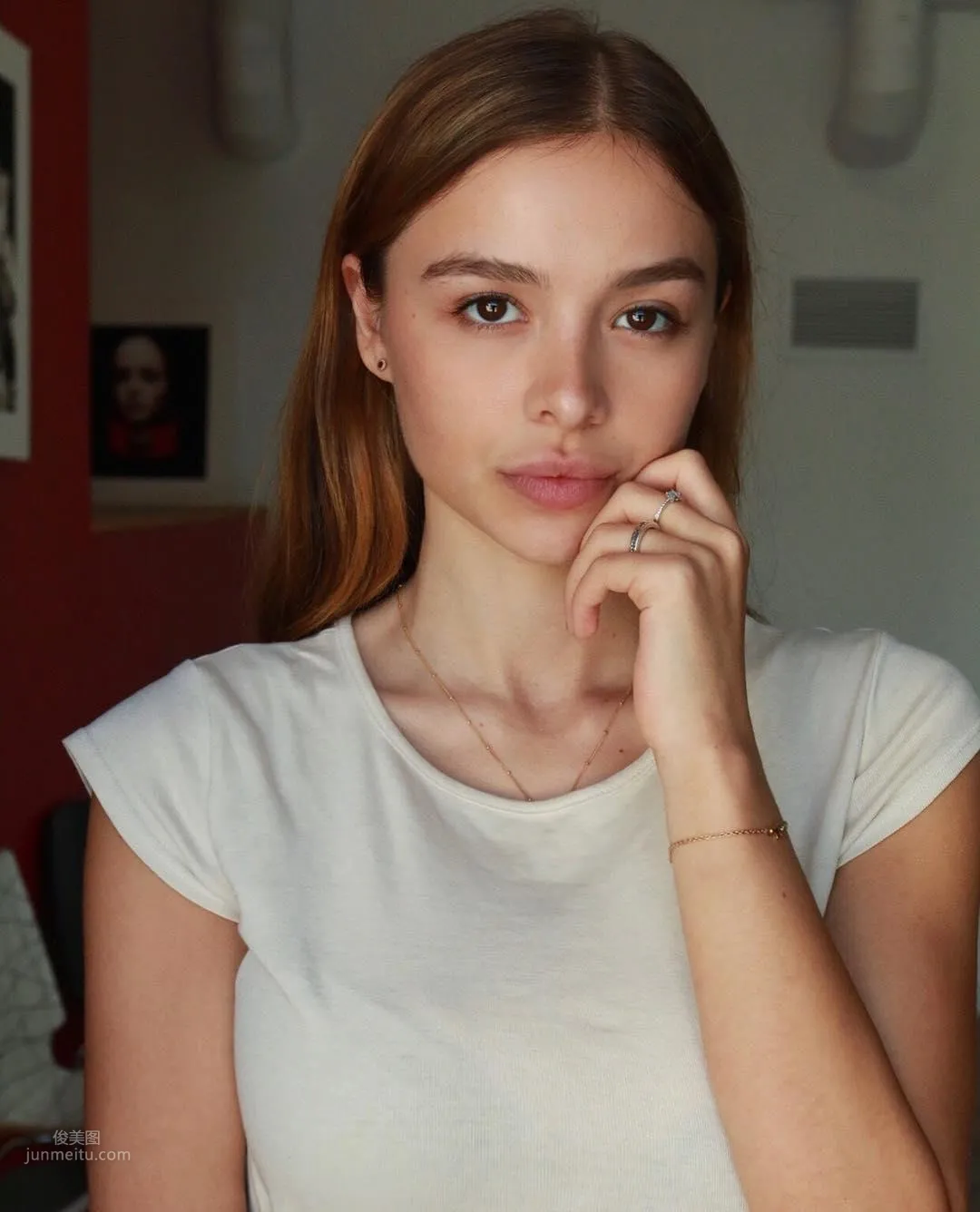 鬼妹版宇都宫Sophie Mudd，超强劲事业线晃动到头晕_39