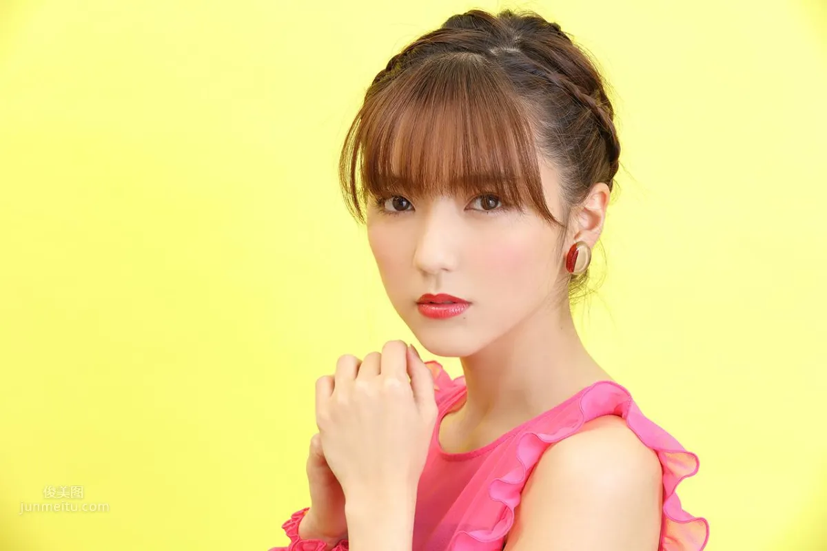 Erina Mano 2016-2017 Japanese Magazine Photo Collection photo 25