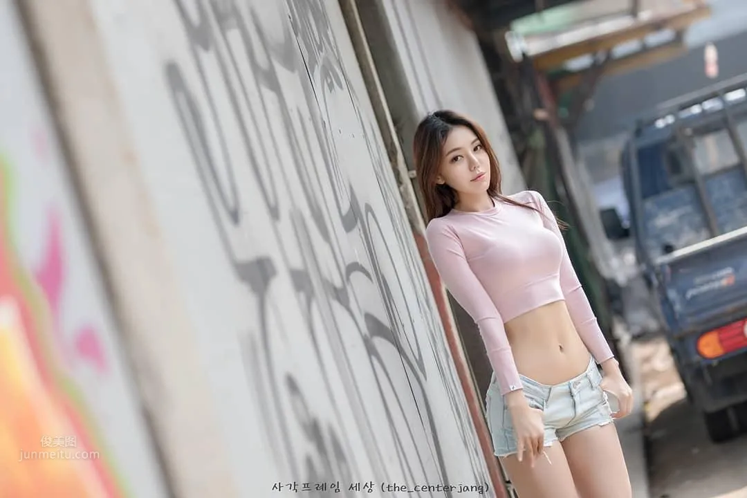 Angelakim, South Korean Sexy Sister with Unscientific Swelling on Her Chest photo 15