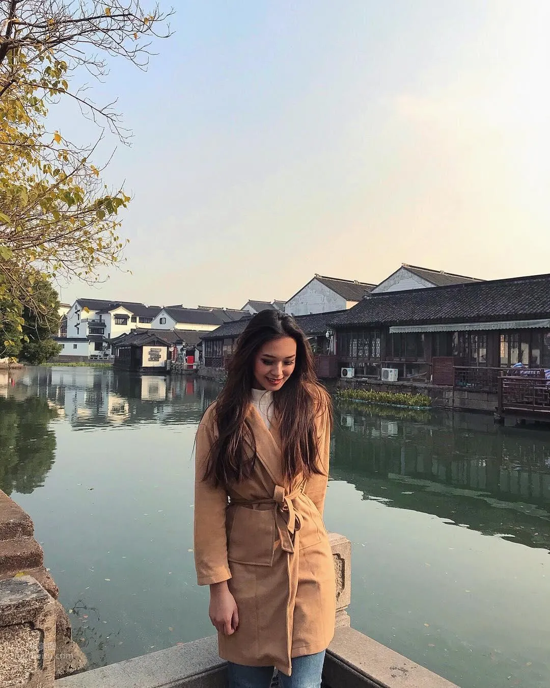 Singapore Internet Celebrity Tessasus Challenges Various Clothing Materials photo 15