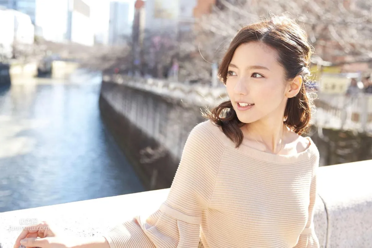 Erina Mano 2016-2017 Japanese Magazine Photo Collection photo 8