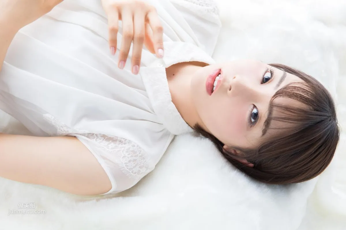 Nakada Hinako, HUSTLE PRESS 2017 Collection photo 7