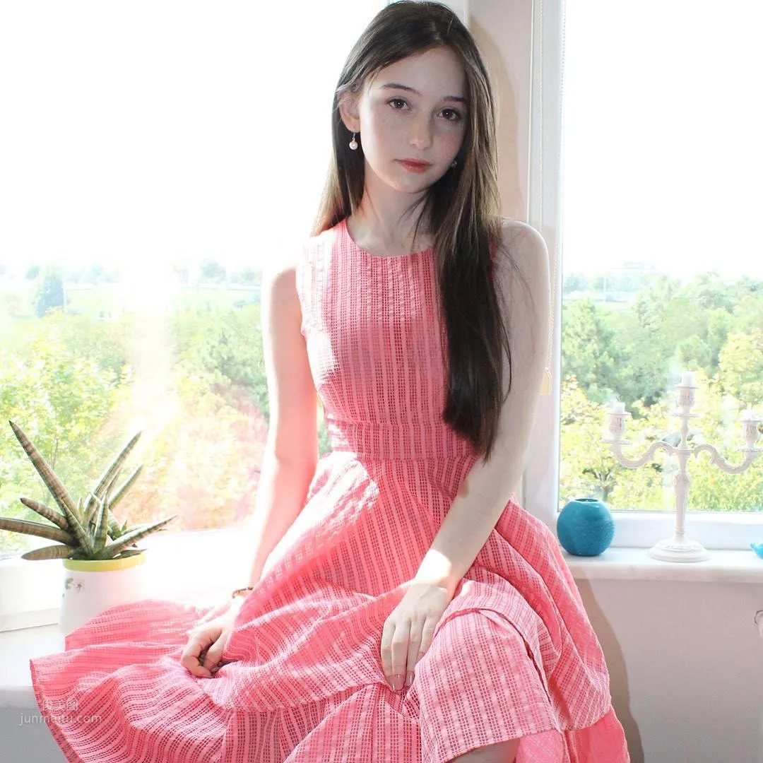 17岁土耳其少女ilayserah 宛如赫本再世轰动网友_11