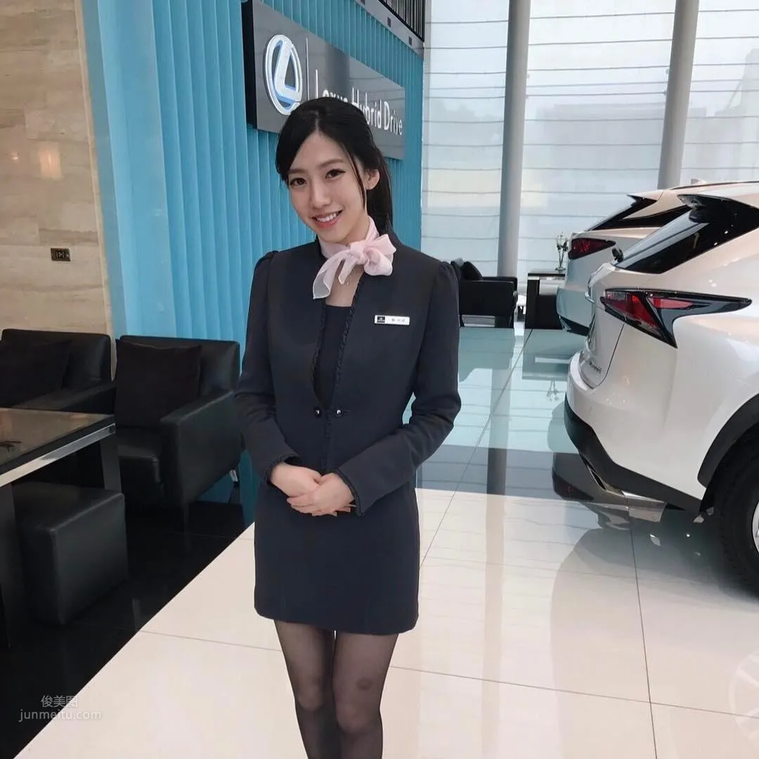 最美汽車接待員蔡芳婷 天使臉孔魔鬼身材誰能擋？ 8