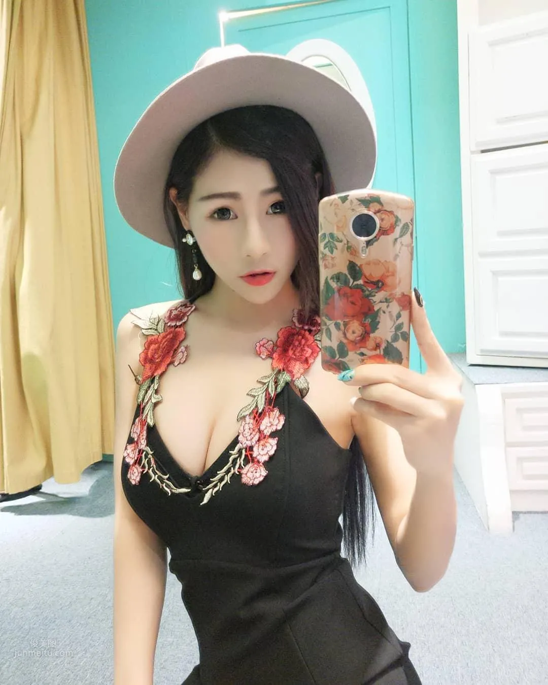 Ji Jier, Taiwan Girl Playful Private Shoot photo 12