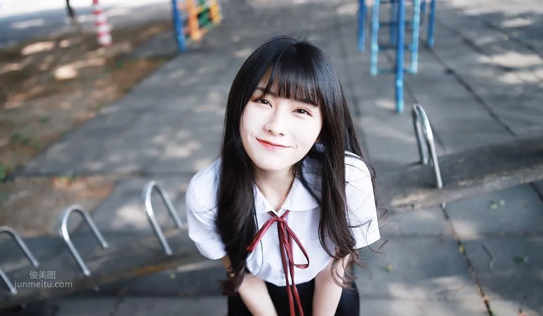 成大小清新學姐羅珮恩 火紅比基尼甜美迷人 13