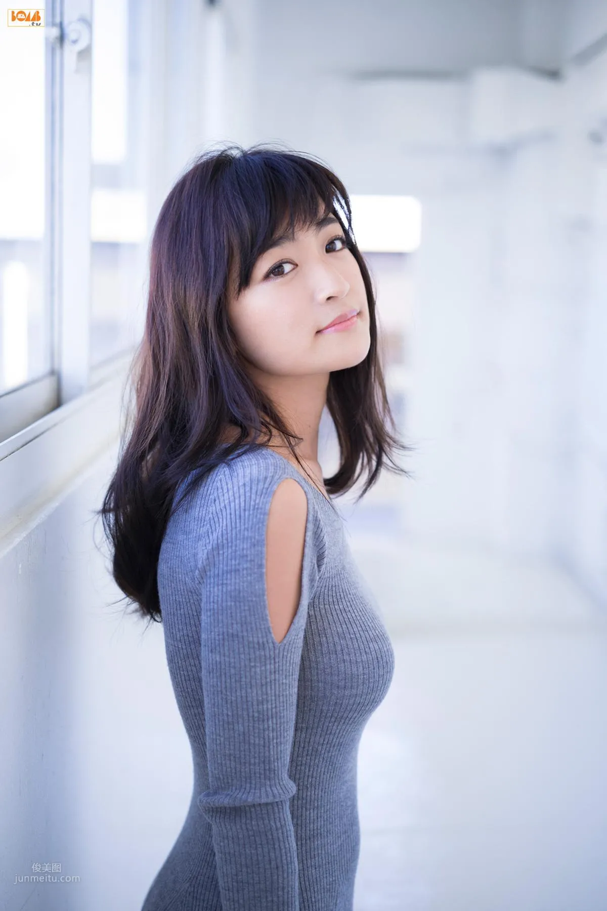 Hoshino- [Bomb.tv] 2017年12月号 GRAVURE Channel 56