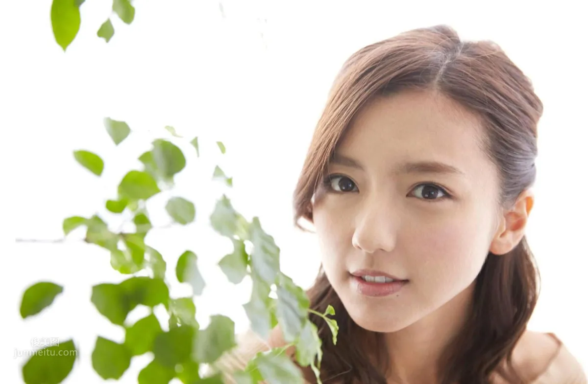 Erina Mano 2016-2017 Japanese Magazine Photo Collection photo 13