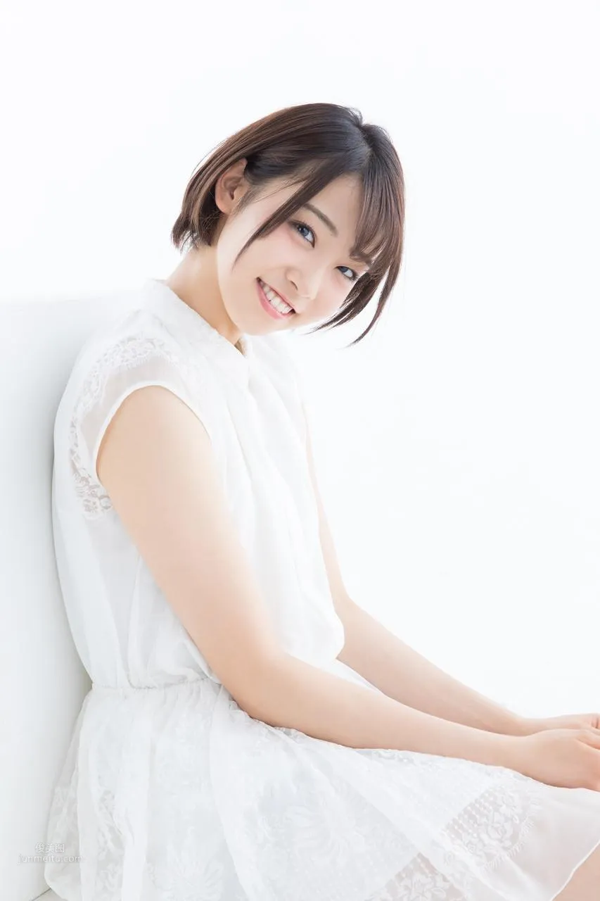 Nakada Hinako, HUSTLE PRESS 2017 Collection photo 5