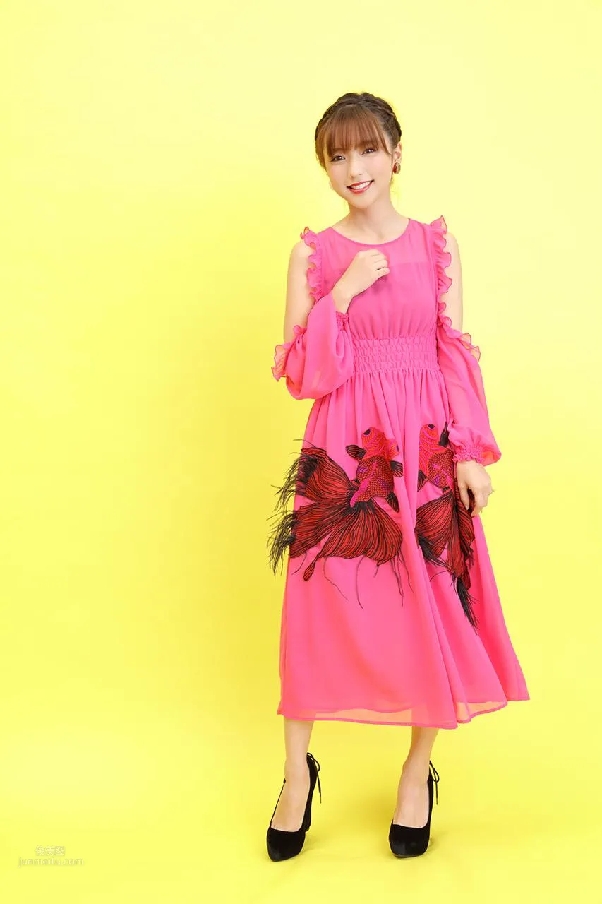 Erina Mano 2016-2017 Japanese Magazine Photo Collection photo 21
