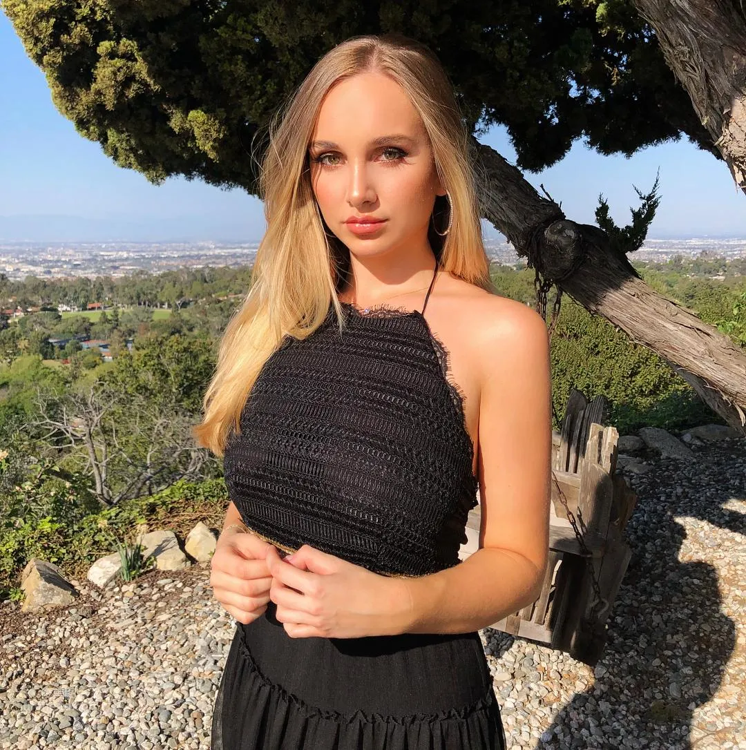 Anya Nicolodi, New IG Queen Model, Golden Hair and Fair Skin photo 30