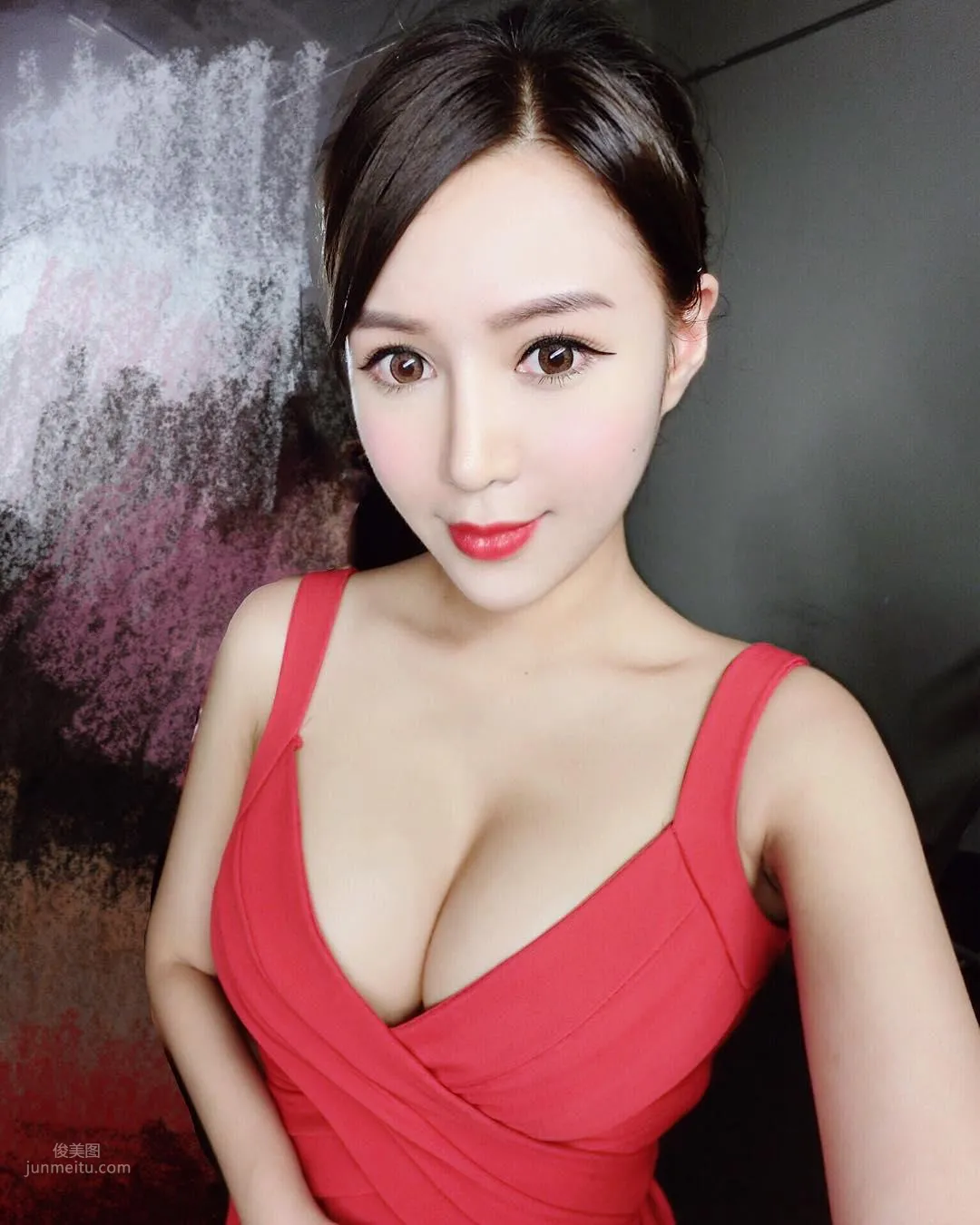 Rare in Hong Kong, young model Ye Kaiqi, truly high looks and a good figure with even better texture! photo 2