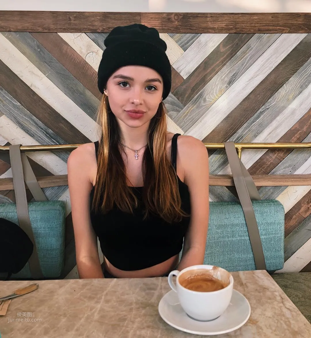 鬼妹版宇都宫Sophie Mudd，超强劲事业线晃动到头晕_43