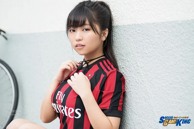 大原優乃- SOCCER GAME KING, October 2017 9