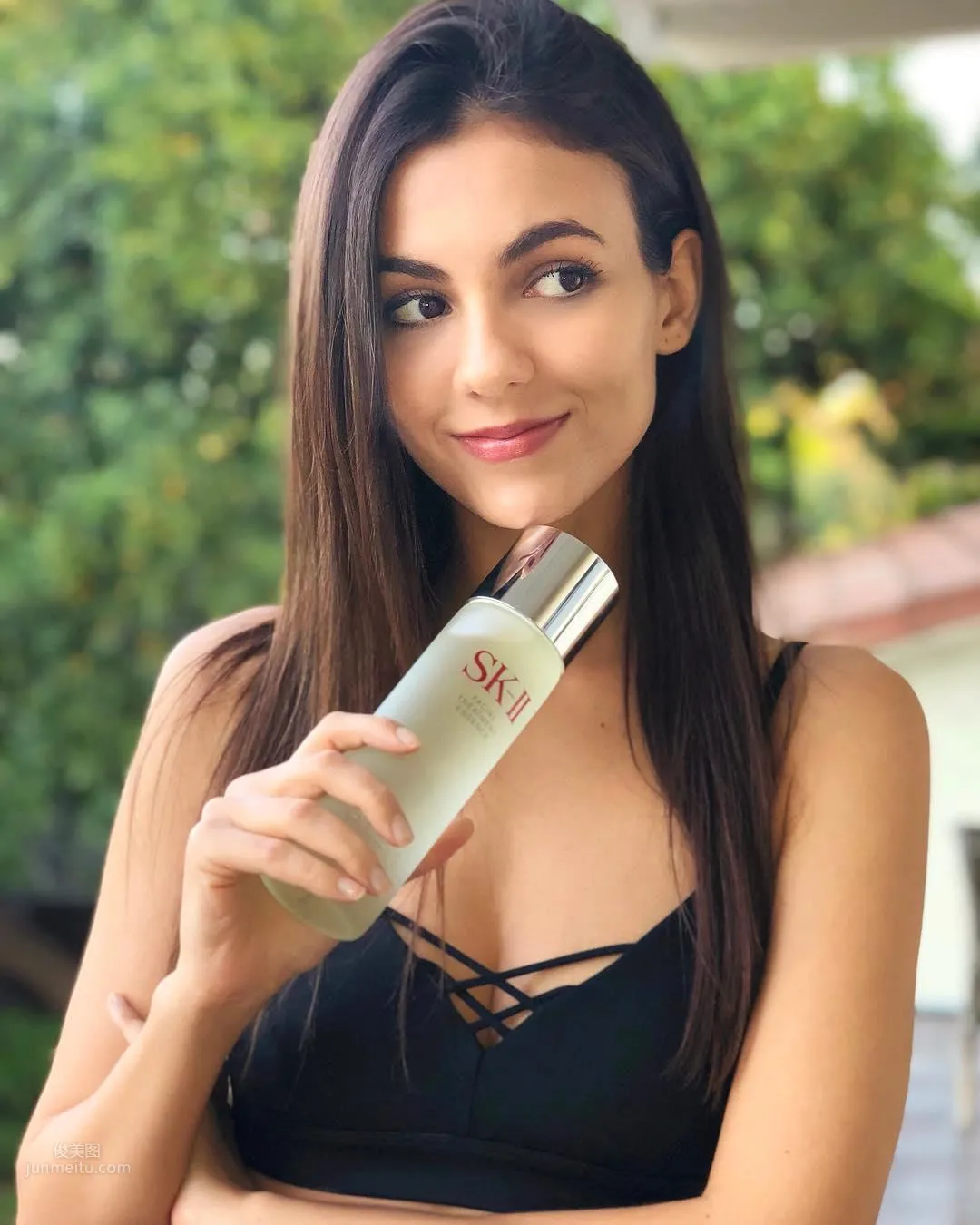 Victoria Justice - The Beautiful Singer Whose Looks Are Justice photo 22