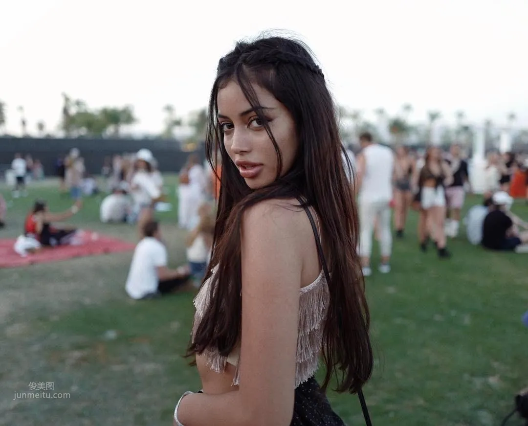 Cindy Kimberly - The Inspiring Story of a Nanny Turning Into an Internet Celebrity photo 2