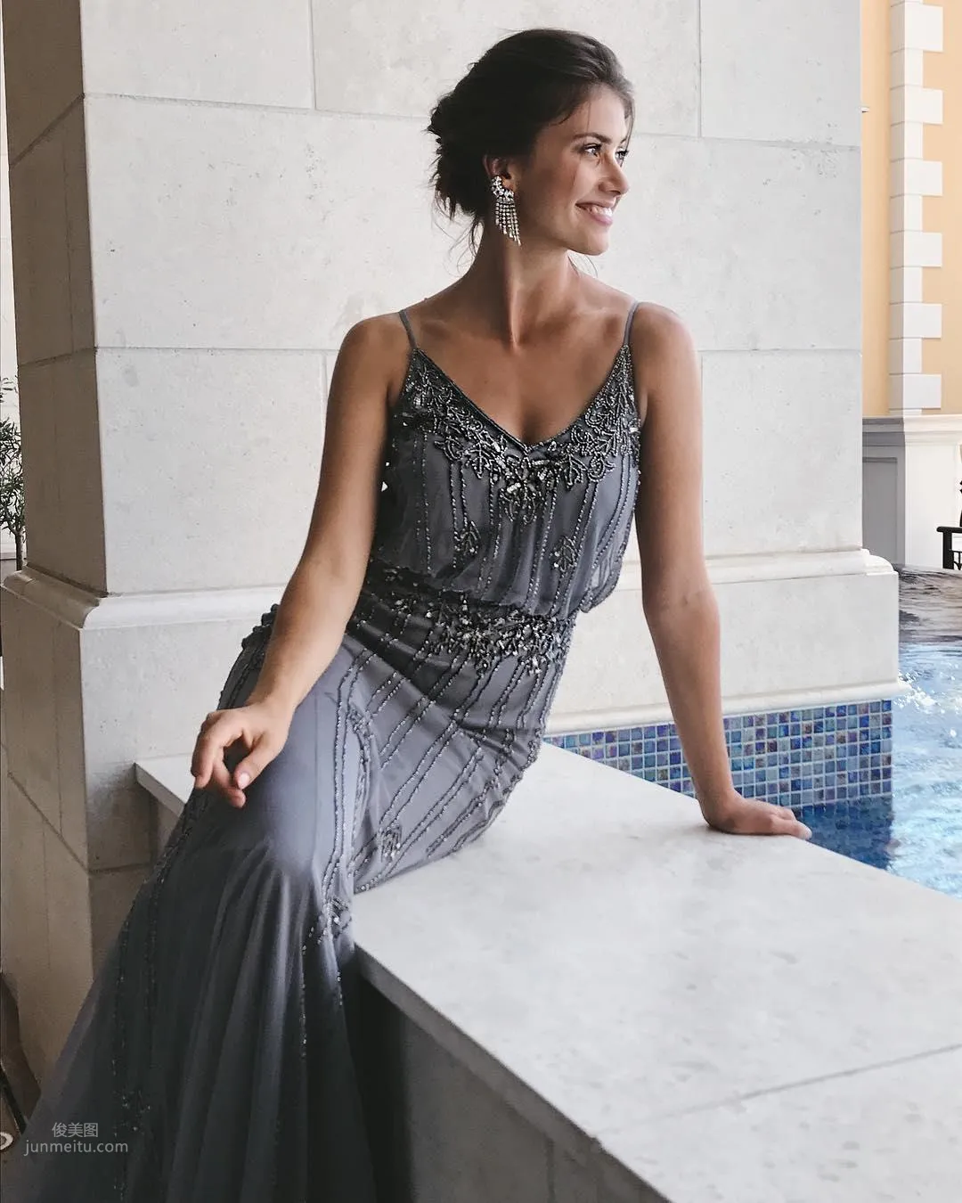 Lucie Pustova, Beautiful Photos of an Aloof Czech Model photo 28