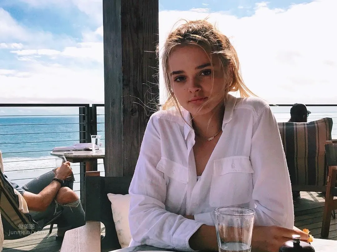 Charlotte Lawrence- 初熟正妹「青春肉體」太誘人 5