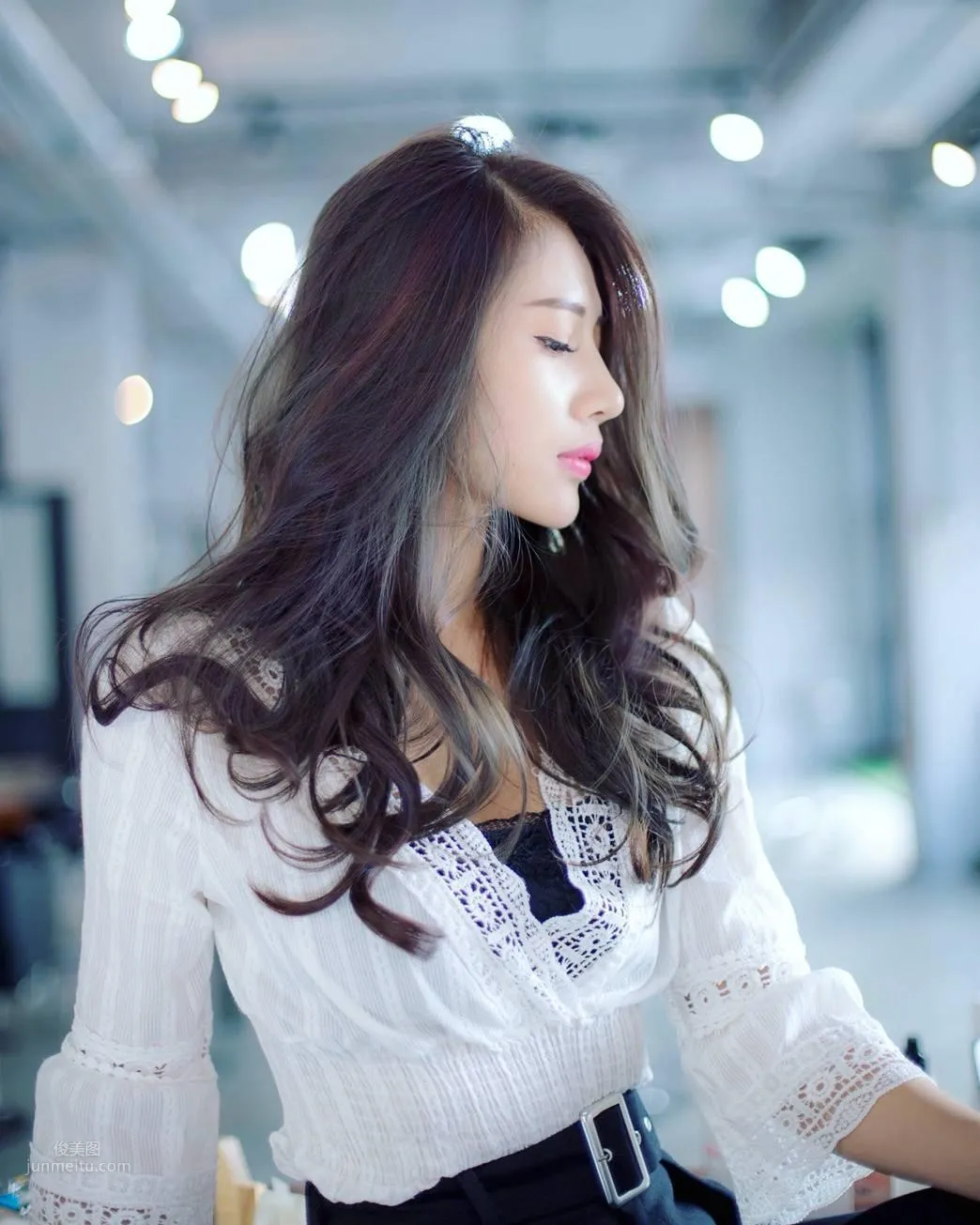 Sexy Beauty "Mi Xiaomi" Side Breast Curve Too Tempting! photo 8