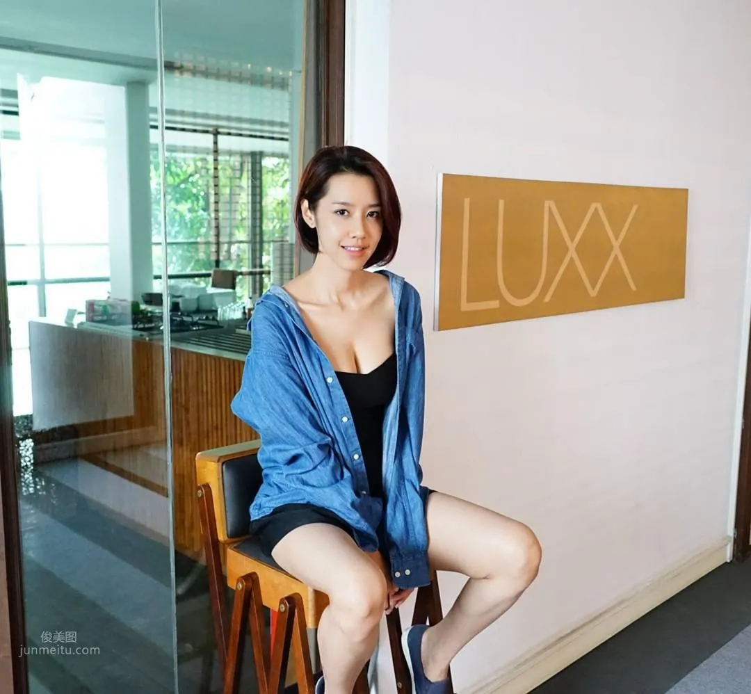 Mookies Zapp - Thai Sexy Hot Mom's Latest Private Photos photo 3