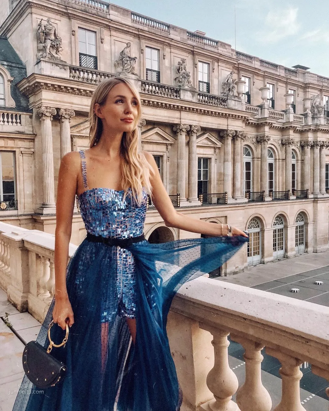 The Most Beautiful Scenery in the World! Elegant Beauty "Leonie Hanne" Travels the World and Gains a Million Fans photo 17
