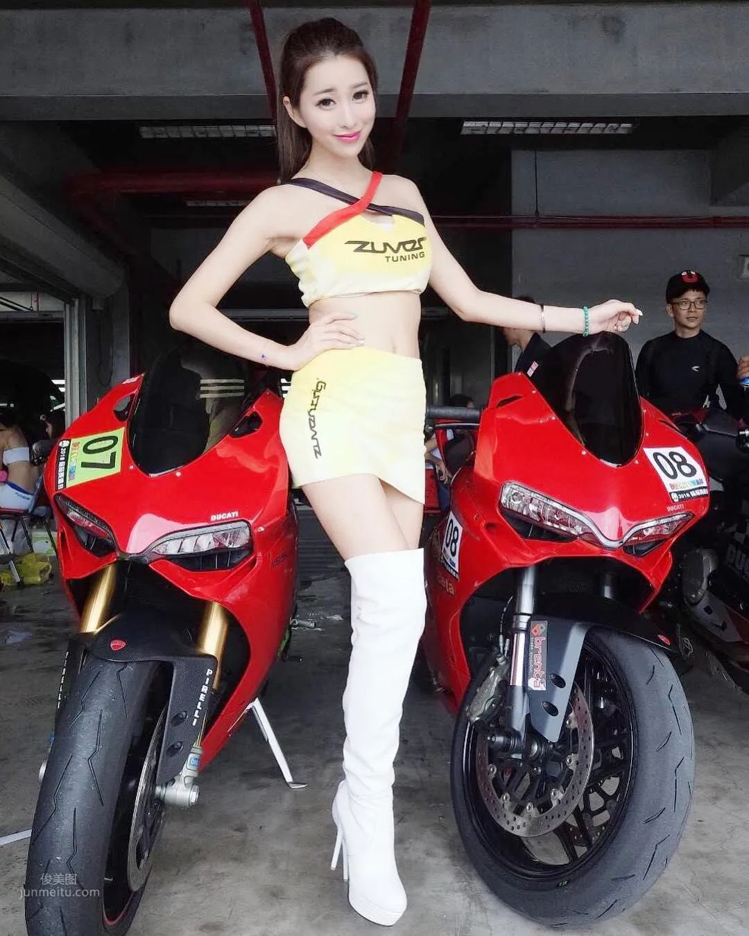 甜心Dj Ivy- 百變造型「深溝溢出」 粉絲瘋狂搶拍！ 15
