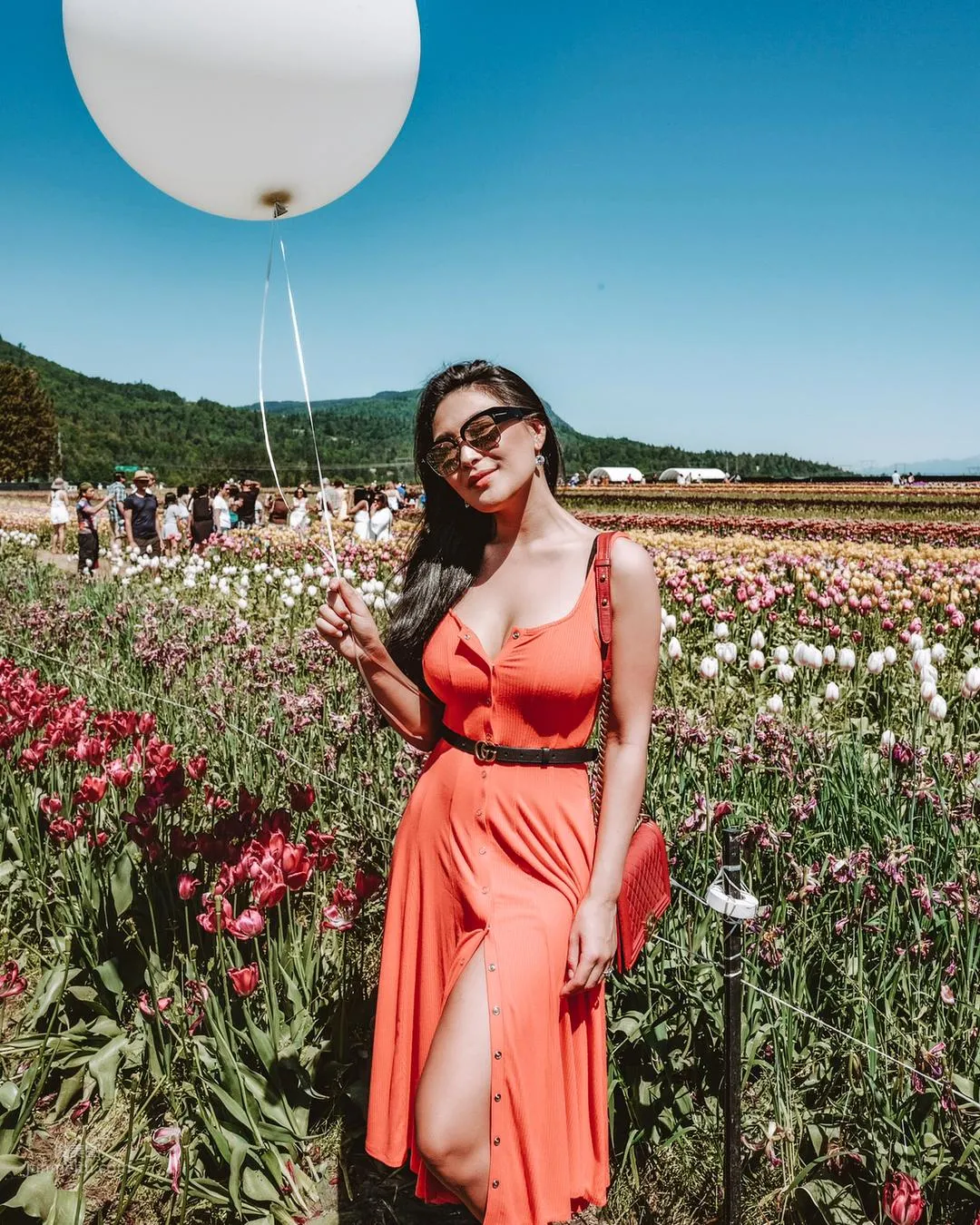 Mixed Blood Is Just Right! Ana Dari's Perfect Curves Outshine Even Flight Attendants photo 39