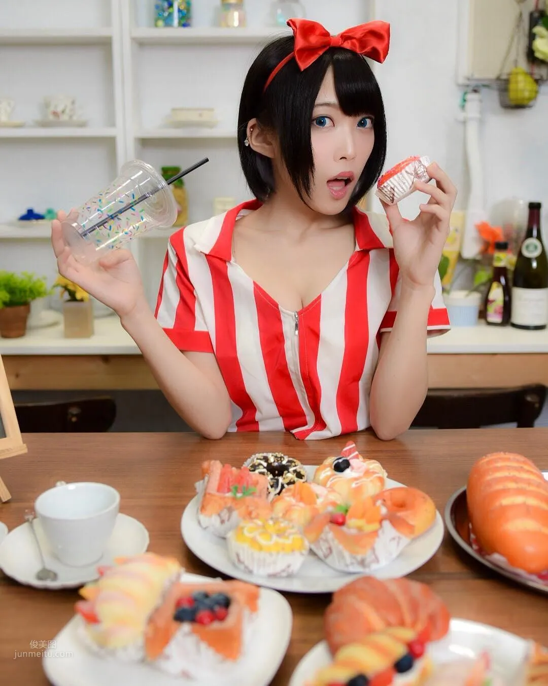 She Is the Swimsuit Ninja! Piano Master Ryou Yamabuki photo 8