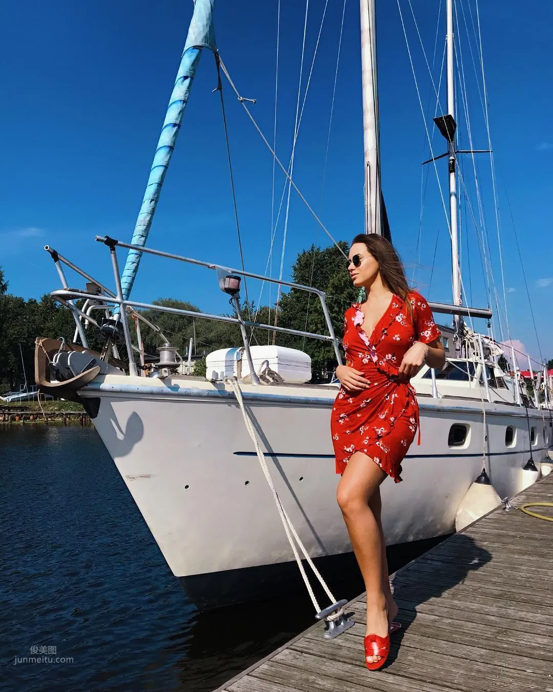 Avajofficial, Sexy Bikini Girl with Perfect Curves Too Tempting photo 22