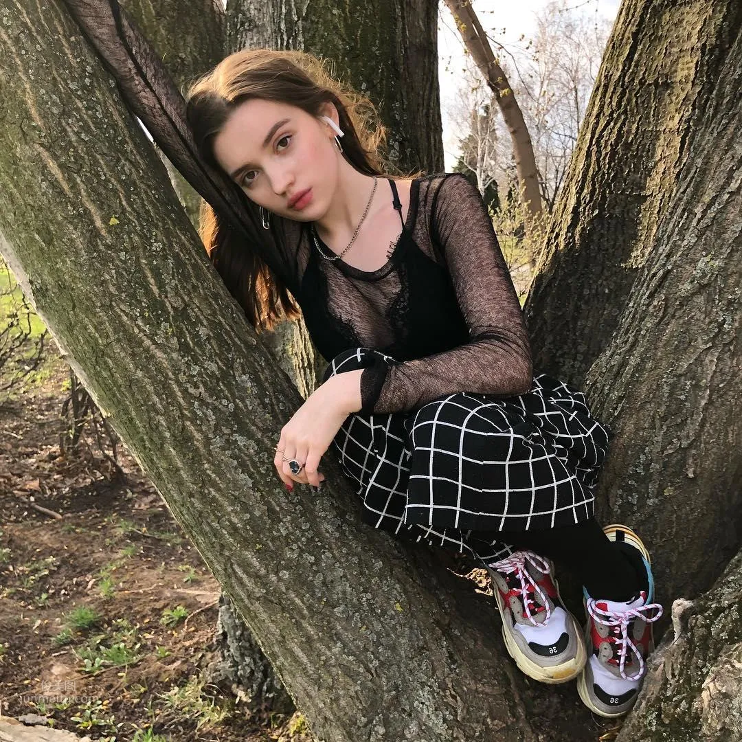 Yana Poplavskaya- 14歲俄羅斯少女的逆天發育！ 9