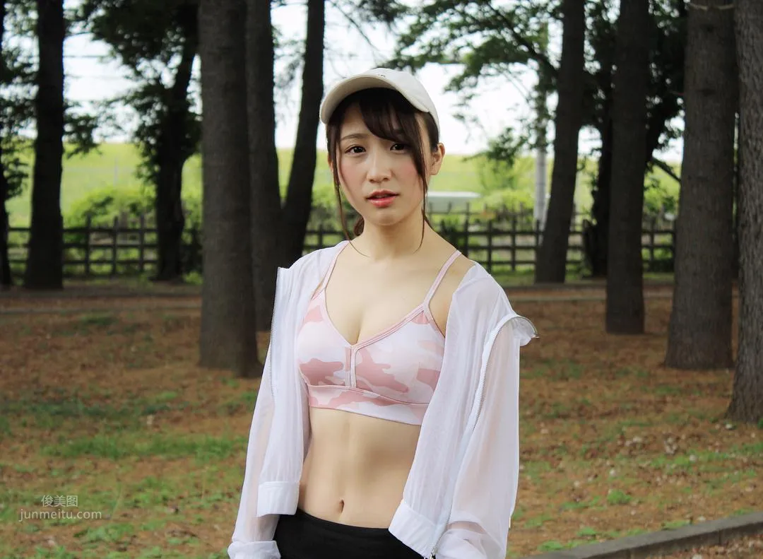 伊藤愛真- 日本八重齒美少女私房照 19
