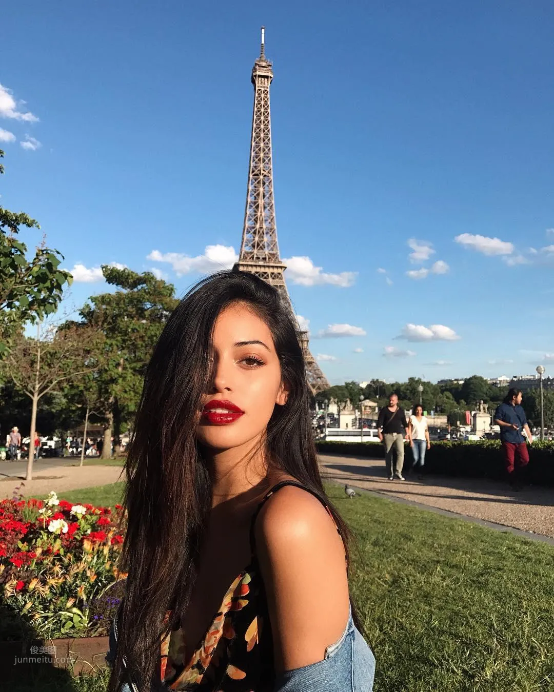 Cindy Kimberly - The Inspiring Story of a Nanny Turning Into an Internet Celebrity photo 6