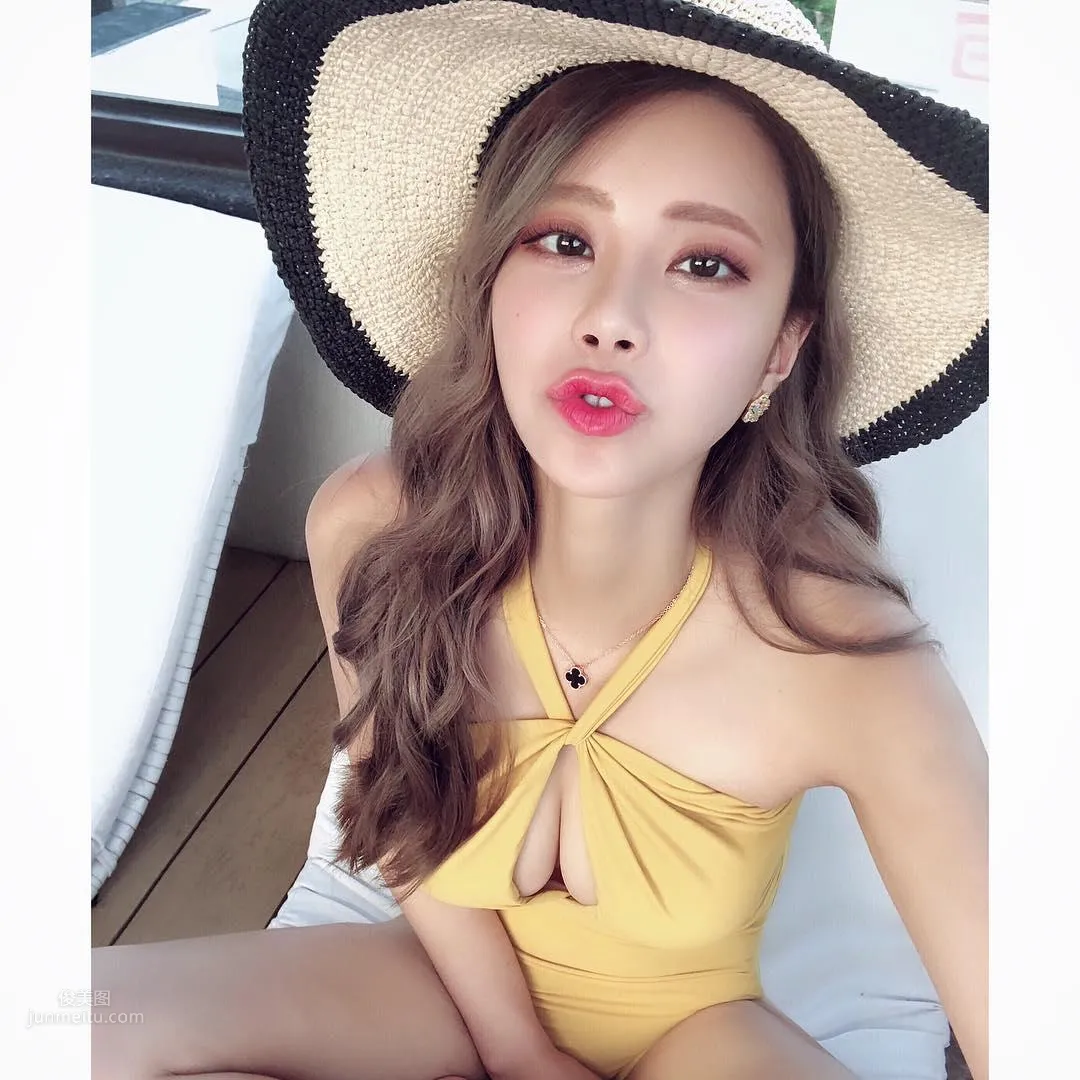 Tall Beauty Yang Daibi, In Summer 94 You Have to See Bikinis! photo 14