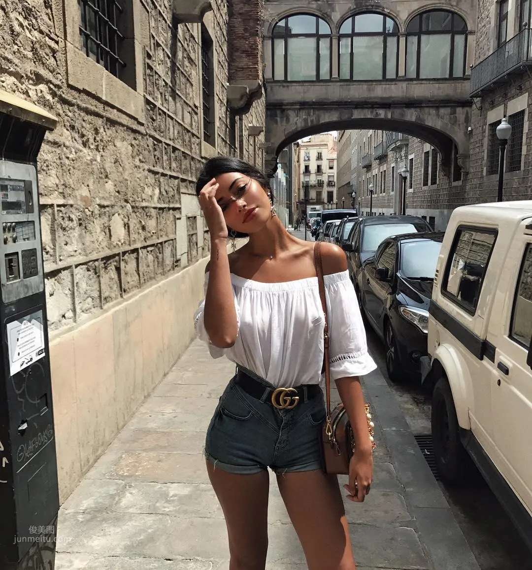 Cindy Kimberly - The Inspiring Story of a Nanny Turning Into an Internet Celebrity photo 10