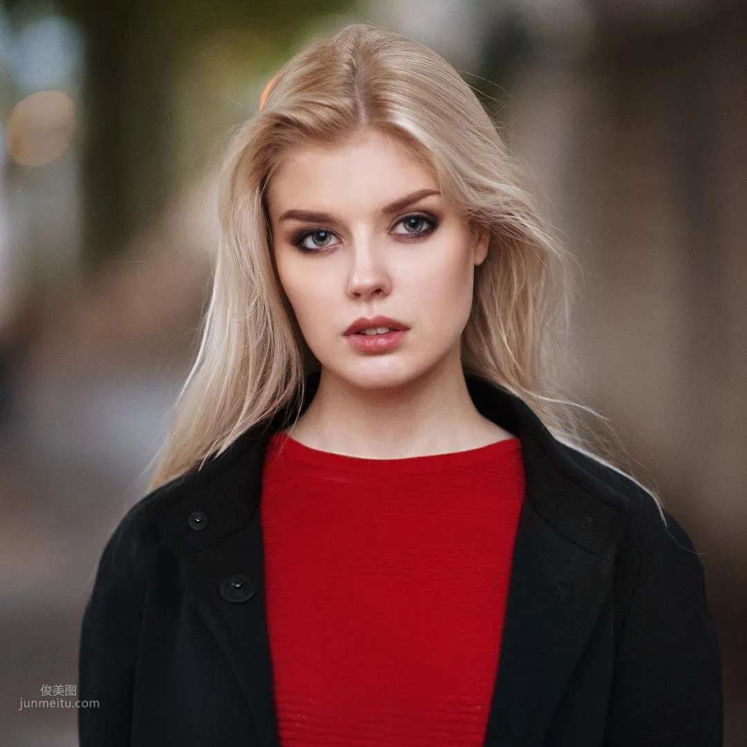 Selena Verner, the Open-Chested Girl from Ukraine photo 19
