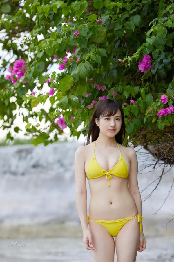 Anna Hashimoto, Healing Girl's First Swimsuit Photos photo 7