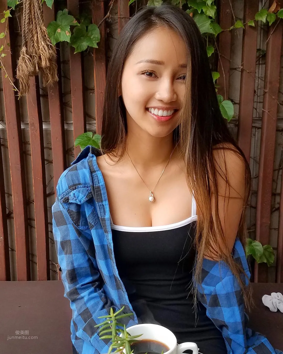 Beautiful Girl Faye Miah Opens the Middle Path, Made in the East and Raised in the West photo 46